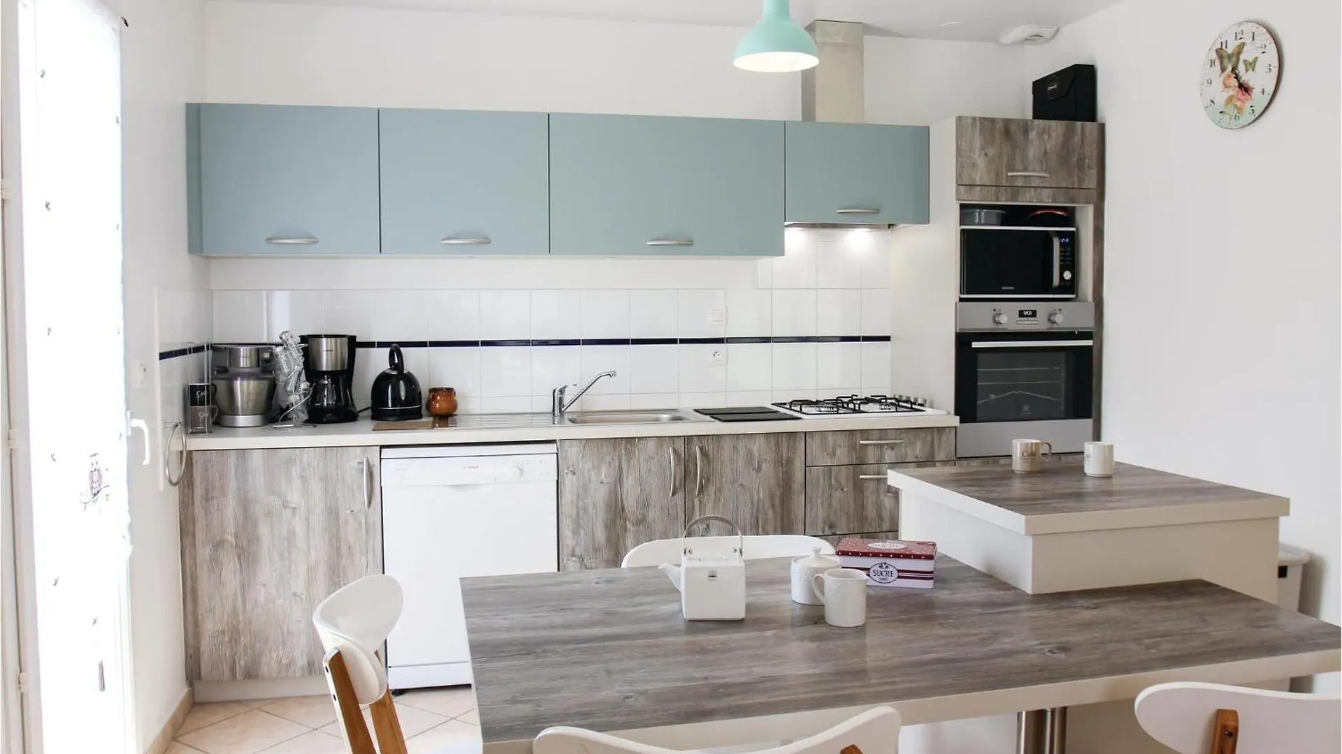4 Bedroom Gorgeous Home In Saint Roman Holiday home